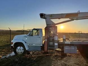 1996 Ford Boom truck