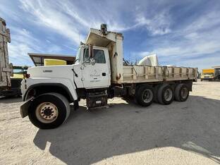 1995 Ford L9000