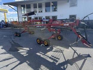 2017 New Holland ProRotor 3223