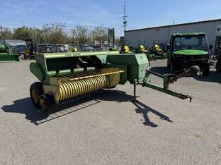 John Deere 337