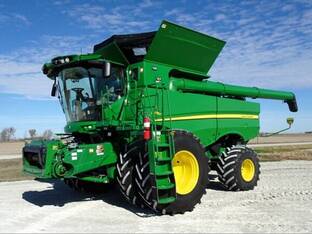 2022 John Deere S790