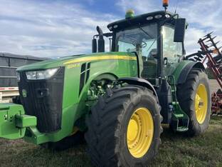 2018 John Deere 8245R