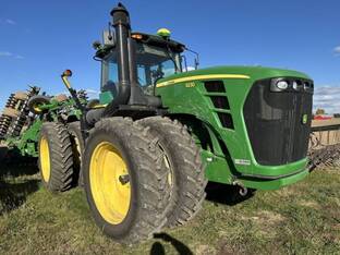 2011 John Deere 9230
