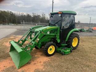 John Deere 3033R