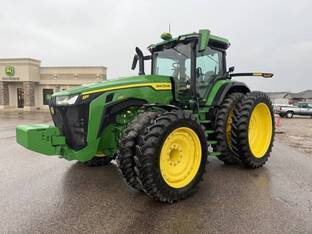 2023 John Deere 8R 280