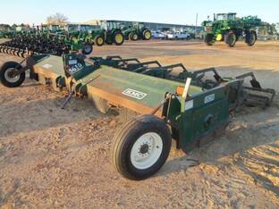 2019 KMC 5610 Stalk Shredder/Puller