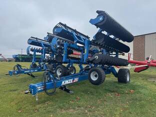 2023 Kinze MACH TILL 261