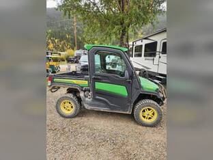 2023 John Deere XUV835R