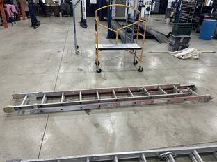20' WERNER EXTENSION LADDER