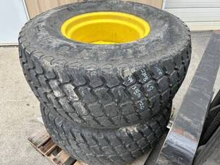 John Deere BLV10875 - 44X18.00-20 R3 TITAN WHEEL &
