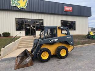 2016 John Deere 326E