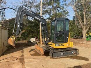 2023 John Deere 35 P