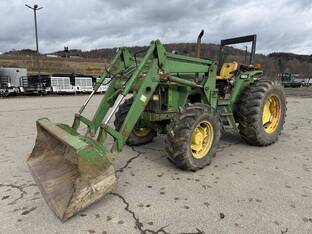 John Deere 6400