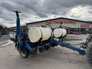 2013 Kinze 3000