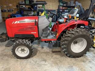 2010 Massey-Ferguson 1529