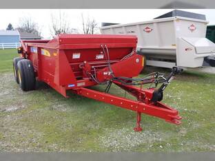 2025 New Holland 195