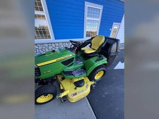 2015 John Deere X738