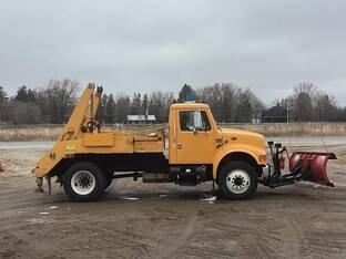 2001 International 4700