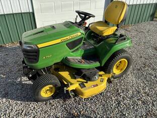 2020 John Deere X750