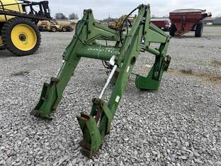John Deere 640
