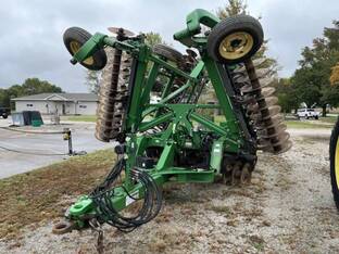 2013 John Deere 2623VT