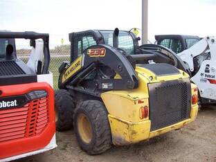 2012 New Holland L230