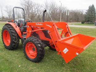 2025 Kubota M7060HD
