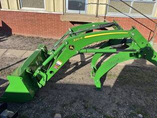 2023 John Deere 320R