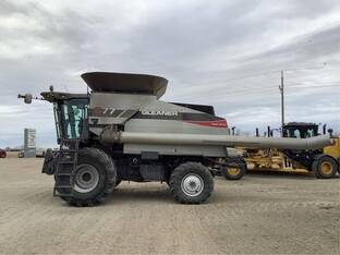 2011 Gleaner S77