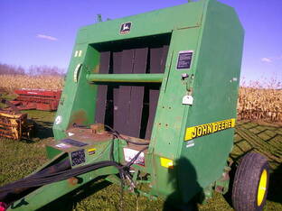 John Deere 446