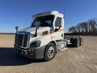 2018 Freightliner CASCADIA 113