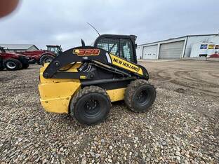 2021 New Holland L328