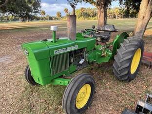1969 John Deere 820 (3 CYL)