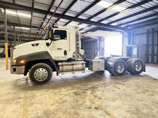 2012 Caterpillar CT660S