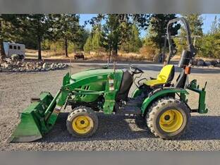 2012 John Deere 2320