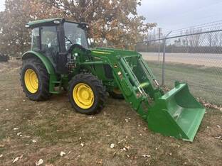 2022 John Deere 5100M
