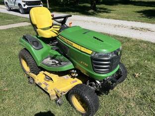 2016 John Deere X739