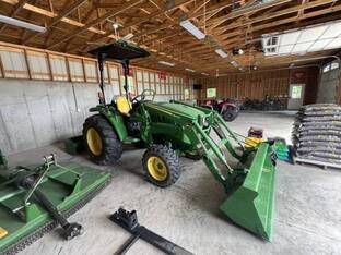 2018 John Deere 4052M