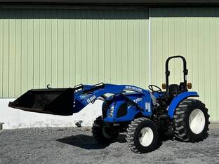 2015 New Holland Boomer 47