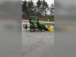 2022 John Deere 1025R