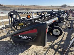 2017 MacDon Industries FD75