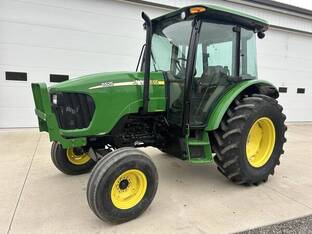 John Deere 5525