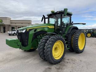 2022 John Deere 8R 340