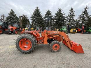 1988 Kubota L2550GST