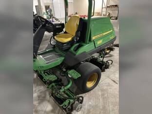 2016 John Deere 8000A