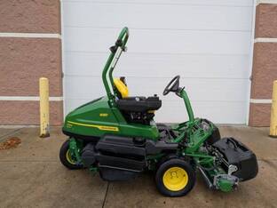 2023 John Deere 2700E
