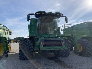 2025 John Deere S7 800