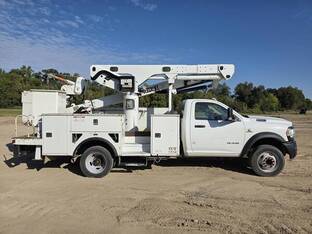 2019 Versalift VST47MHI