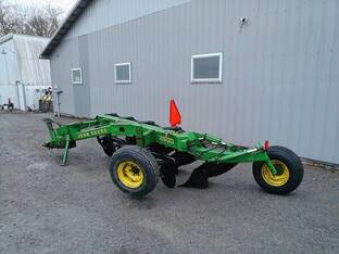 John Deere 2600