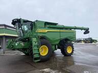 2025 John Deere S7 800